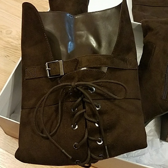 NEW Suede Knee Boots - Picture 4 of 8